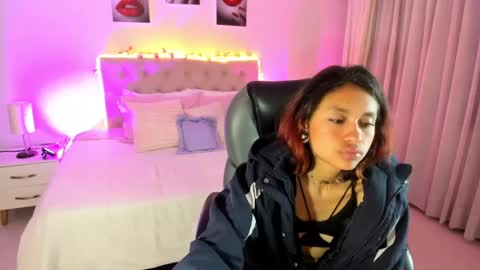 emely dolce online show from 29, 9, 2025