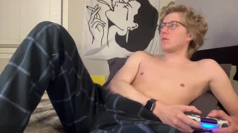 Snapshot of clydeaustin chatting on 26, 12, 2024 Clyde Austin online show from 26, 12, 2024