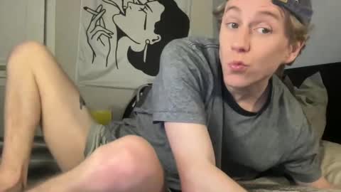 Snapshot of clydeaustin chatting on 23, 2, 2025 Clyde Austin online show from 23, 2, 2025