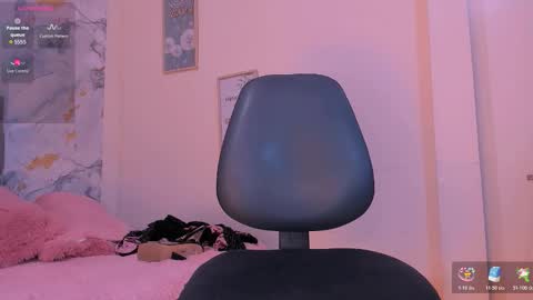 Snapshot of cock_big_girl chatting on 4, 2, 2026 Valerie nenitasexy online show from 4, 2, 2026