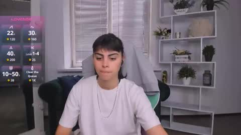 Olivia online show from 24, 10, 2025