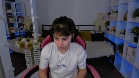 Olivia online show from 27, 10, 2025