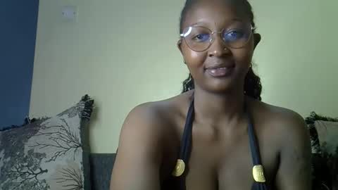 Snapshot of cocobaby_ chatting on 5, 3, 2026 Coco online show from 5, 3, 2026