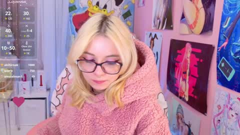 Snapshot of coconut_mia chatting on 7, 12, 2024 Mia online show from 7, 12, 2024