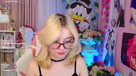 Snapshot of coconut_mia chatting on 21, 12, 2024 Mia online show from 21, 12, 2024