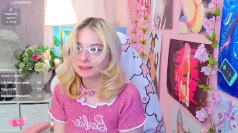 Snapshot of coconut_mia chatting on 22, 1, 2025 Mia online show from 22, 1, 2025