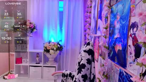 Snapshot of coconut_mia chatting on 4, 10, 2025 Mia online show from 4, 10, 2025