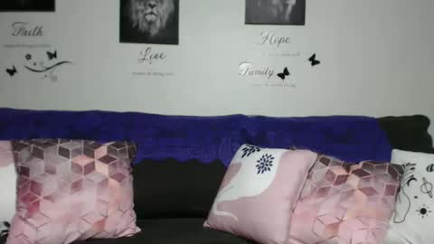 Snapshot of cocoscreamy chatting on 19, 3, 2026 CocosCreamy online show from 19, 3, 2026