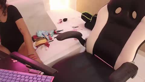 coffe_eyes online show from 31, 10, 2025