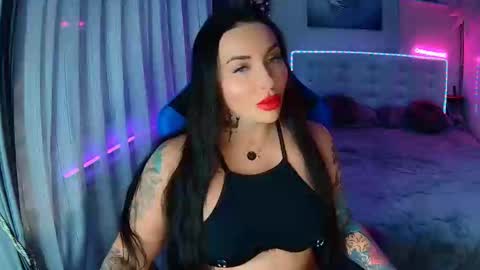 Ur goddess Nikki online show from 17, 12, 2025