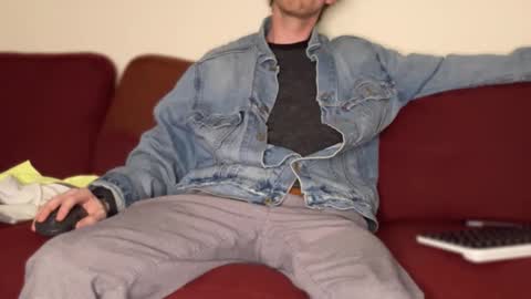 Lil Kennedy17 online show from 22, 2, 2025