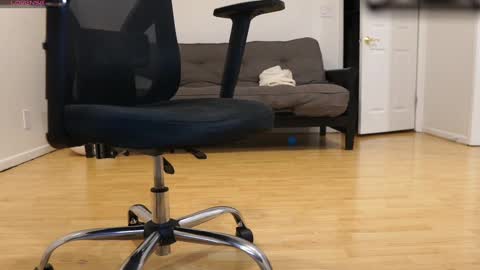 College001 online show from 14, 9, 2025