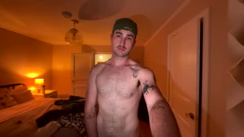 Snapshot of collegeboy417 chatting on 27, 11, 2025 collegeboy417 online show from 27, 11, 2025