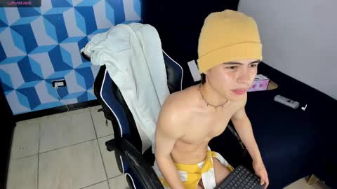 collinstone online show from 4, 1, 2025