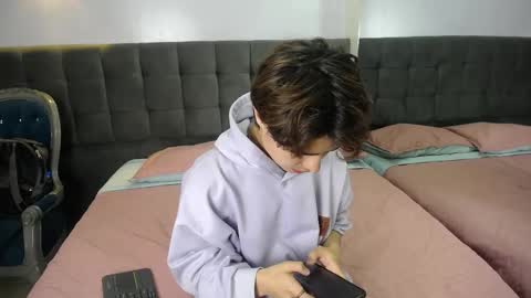 collinstone online show from 5, 1, 2025