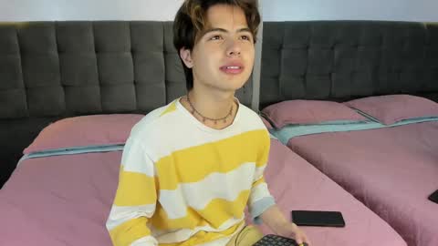 collinstone online show from 6, 1, 2025