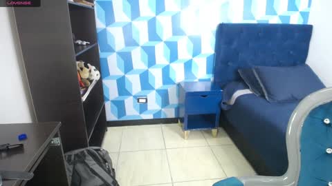 collinstone online show from 3, 2, 2025