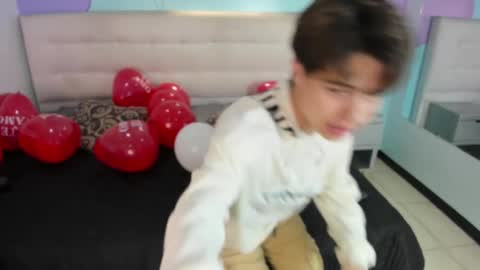 collinstone online show from 18, 2, 2025