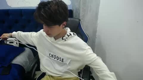 collinstone online show from 20, 2, 2025