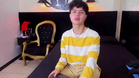 collinstone online show from 9, 10, 2025