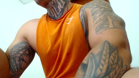 Snapshot of colombian_monster_cock chatting on 27, 12, 2024 camilo online show from 27, 12, 2024