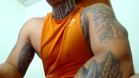 Snapshot of colombian_monster_cock chatting on 27, 12, 2024 camilo online show from 27, 12, 2024