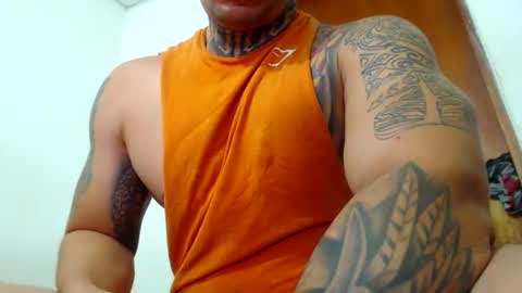 Snapshot of colombian_monster_cock chatting on 31, 12, 2024 camilo online show from 31, 12, 2024