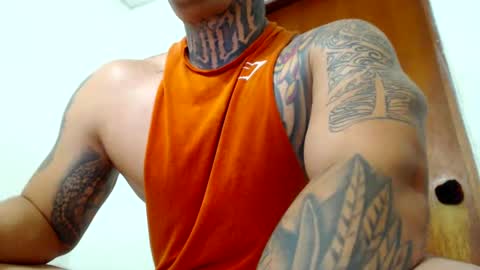 Snapshot of colombian_monster_cock chatting on 28, 1, 2025 camilo online show from 28, 1, 2025