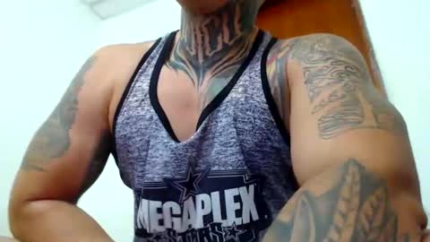 Snapshot of colombian_monster_cock chatting on 9, 2, 2025 camilo online show from 9, 2, 2025