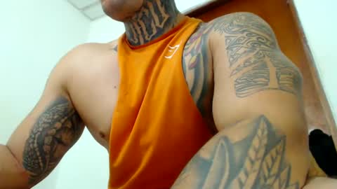 Snapshot of colombian_monster_cock chatting on 26, 2, 2025 camilo online show from 26, 2, 2025