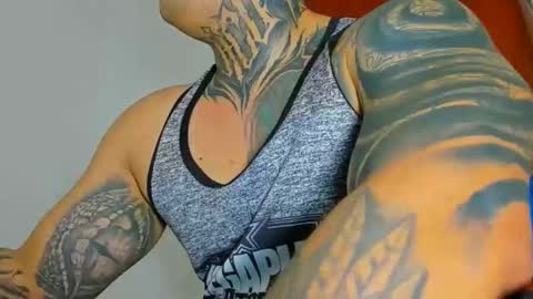 Snapshot of colombian_monster_cock chatting on 22, 9, 2025 camilo online show from 22, 9, 2025