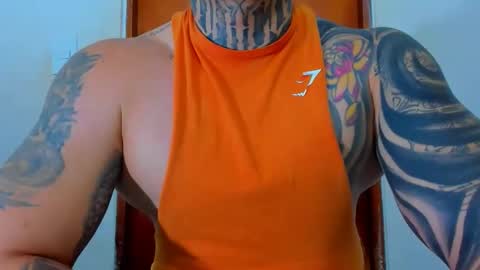 Snapshot of colombian_monster_cock chatting on 20, 10, 2025 camilo online show from 20, 10, 2025