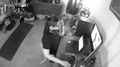 cometodani online show from 22, 4, 2026