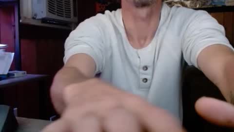 Nelson or ComicKing and sometime Peachy143 online show from 15, 12, 2025