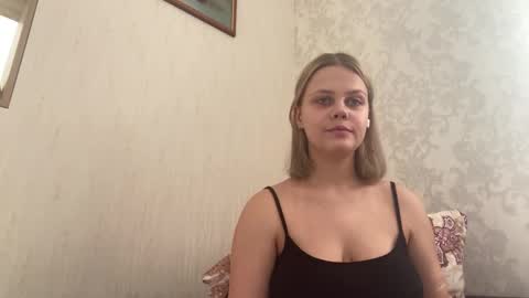 Snapshot of constancecovil chatting on 15, 3, 2026 Viktorina online show from 15, 3, 2026