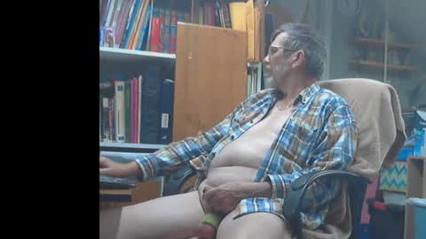 Snapshot of constantbater57 chatting on 9, 3, 2026 conastantbater57 online show from 9, 3, 2026