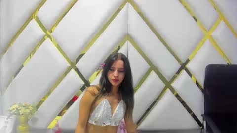 Snapshot of cooperemma_ chatting on 20, 12, 2024 CooperEmma  online show from 20, 12, 2024