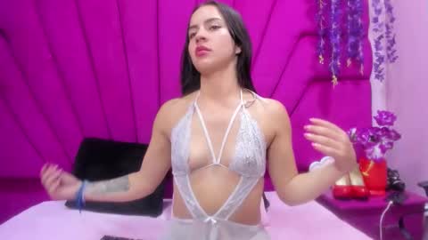 Snapshot of cooperemma_ chatting on 23, 10, 2025 CooperEmma  online show from 23, 10, 2025