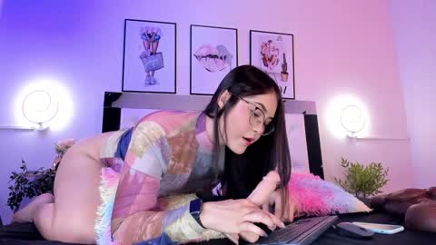 Snapshot of corachandler chatting on 31, 1, 2025 Cora  online show from 31, 1, 2025