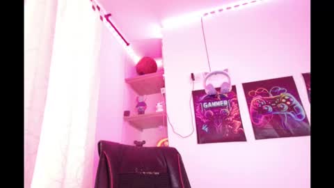 Coral online show from 2, 3, 2025