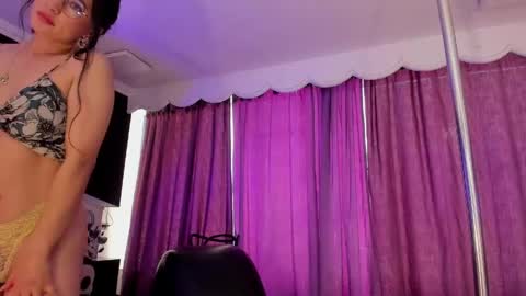 Coral  online show from 7, 5, 2026
