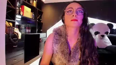Coral  online show from 27, 6, 2026