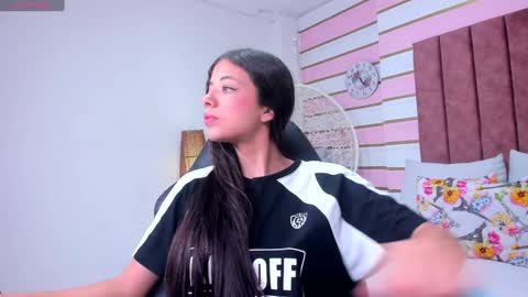 Snapshot of coral_taylorr chatting on 17, 12, 2024 Coral online show from 17, 12, 2024