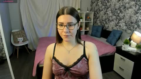 Snapshot of coraline_kitty chatting on 17, 3, 2026 Coraline online show from 17, 3, 2026