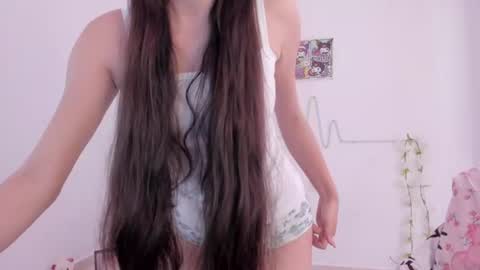 Coraline uwu     Bienvenidos al dulce mundo de Coraline    Hola amores soy Coraline  Una chica  tierna juguetona online show from 21, 7, 2026