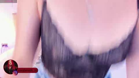 Snapshot of coralsmith11 chatting on 26, 10, 2025 Coral Smith online show from 26, 10, 2025