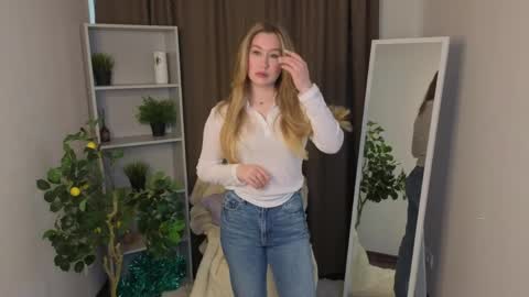  Melany   online show from 11, 5, 2026