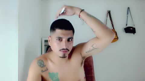 Snapshot of corsocanaxxx chatting on 25, 11, 2025 corsocanaxxx online show from 25, 11, 2025
