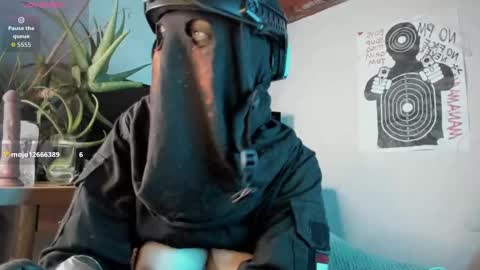 Snapshot of cos_operator chatting on 16, 9, 2025 cos_operator online show from 16, 9, 2025