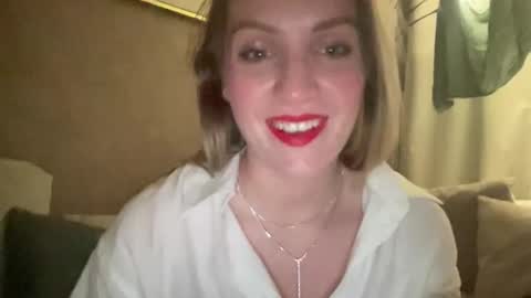 cosmo_blondiee online show from 21, 9, 2025